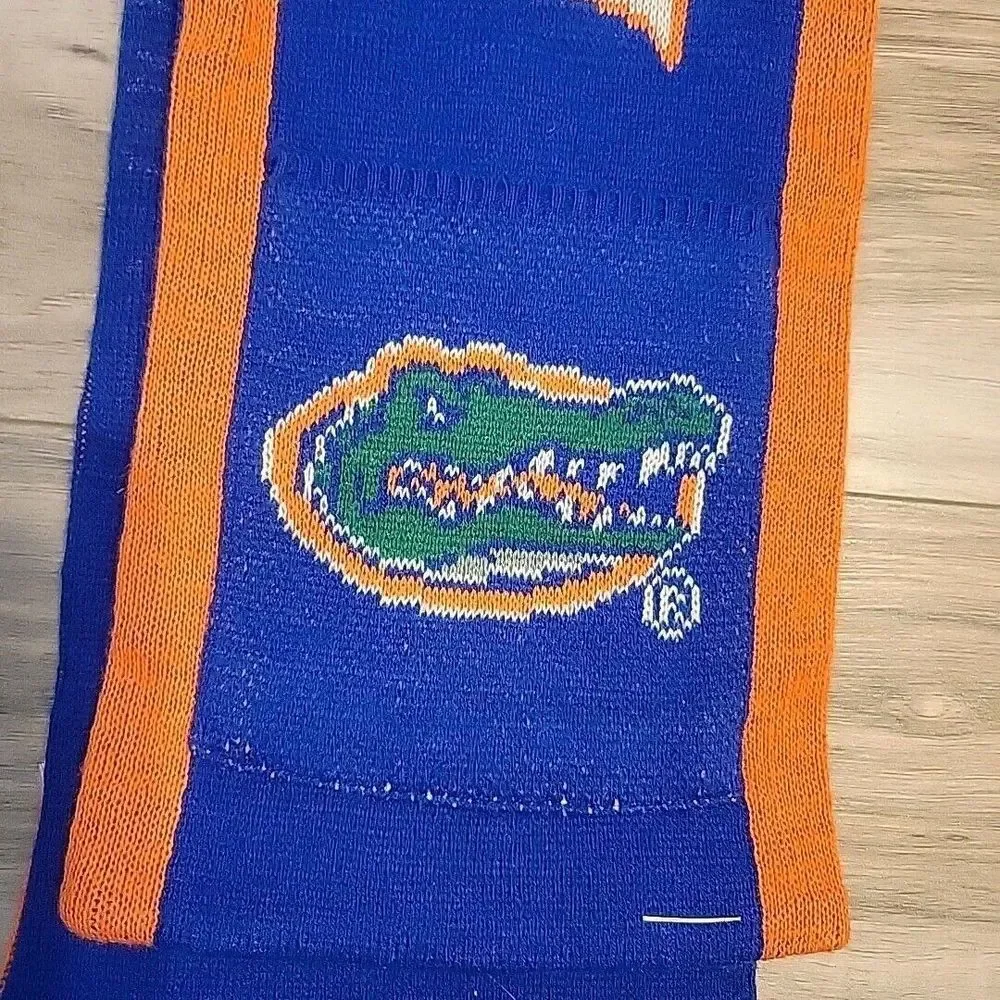 UF Florida‎ Gators Double Layered Thick Knit UNISEX Hooded Winter Scarf Pockets